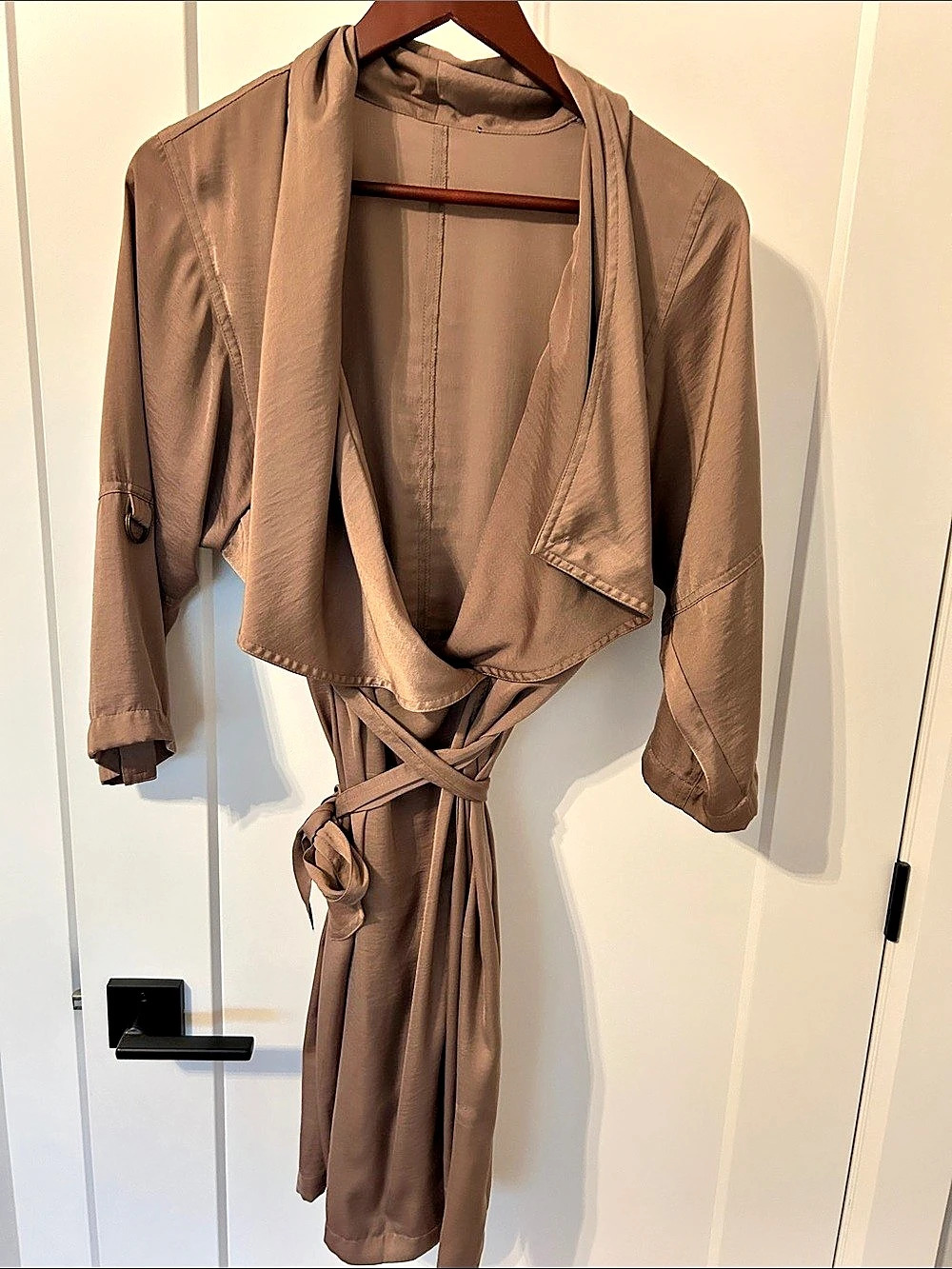 ALEX Wrap Front dress in Beige Size Small Like New